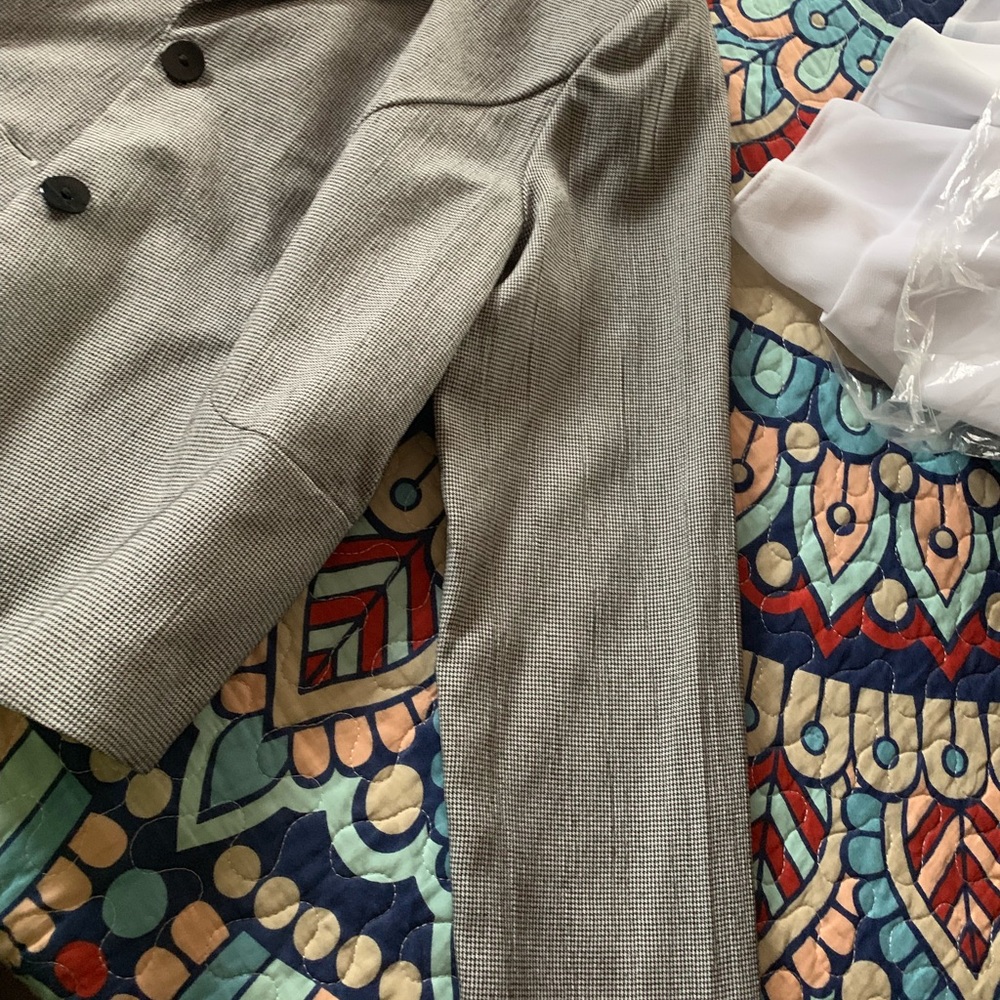 Gray Checkered Blazer - image 2